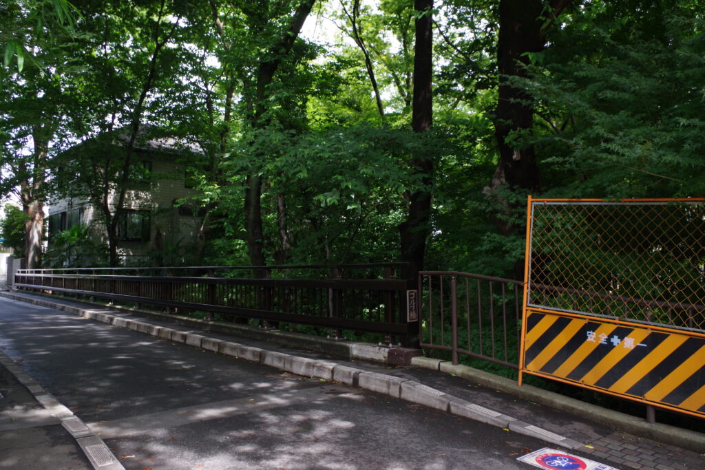 等々力渓谷入口の写真